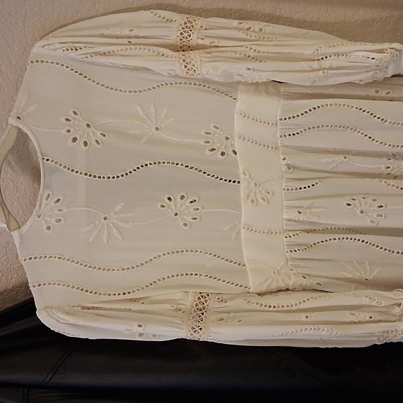 Ivory Duster - Picture 7 of 11